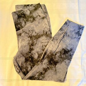 Old Navy Active PowerChill Extra High-Rise Tie-Dye Go-Dry